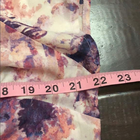 Short sleeve floral top - Picture 4 of 5